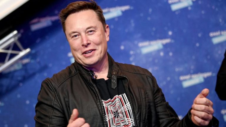 Elon Musk asegura que en seis meses se implantará el primer chip en un cerebro humano con Neuralink