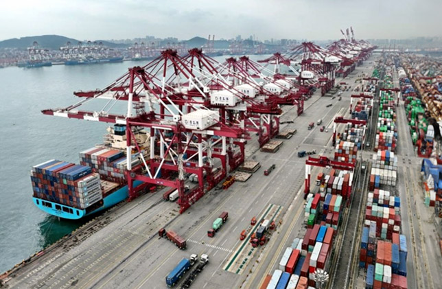 La congestión en los puertos de Singapur y Barcelona está causando acumulaciones de buques en Shanghái y Qingdao